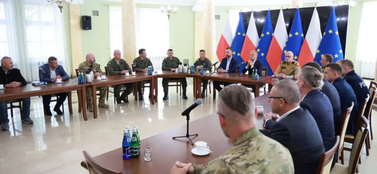 Lubelskie Voyvoduluğu’na Düşen Cisim Nedeniyle F-16’lar Havalandı ve Alarm Verildi