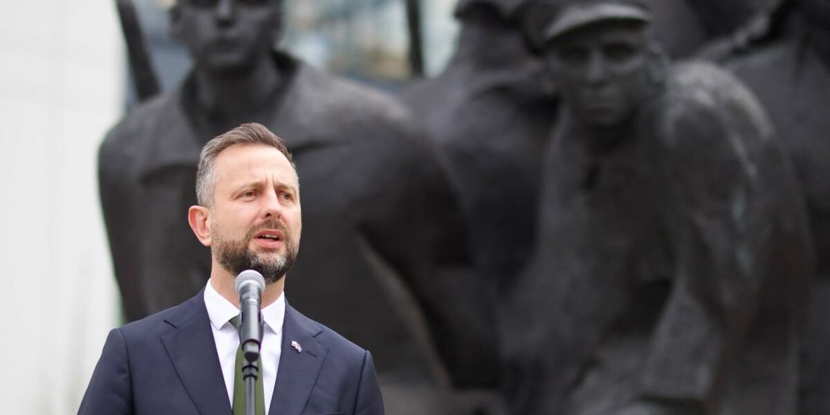 Polonya’da Köy Mücadelesi ve Şehitleri Günü Anılıyor