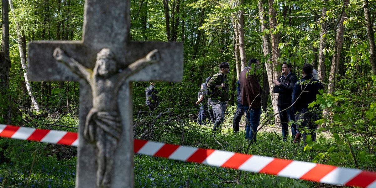 Ukrayna’daki Polonyalı Kurbanların Mezarlarında Ekshümasyon ve Arama Çalışmaları Sürüyor