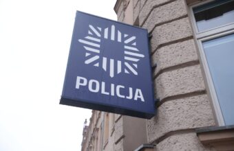 Varşova’da Siber Suçlarla Mücadele Merkezi Önünde Polise Saldırı