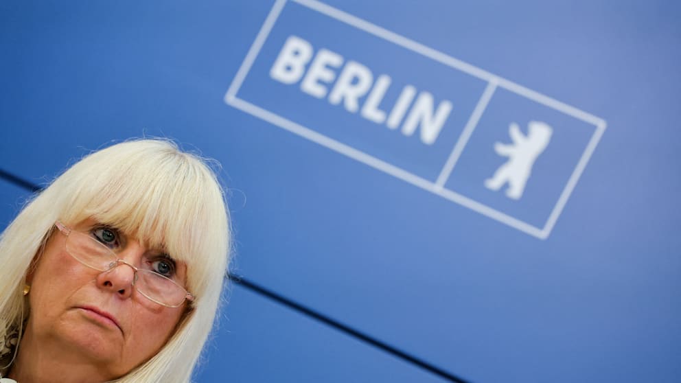 Berlin Polis Teşkilatında Kurşun Geçirmez Yelek Skandalı: 5 Bin İnceleme Plakası Toplatıldı