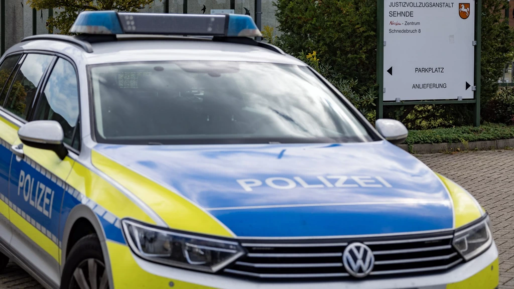 Berlin Yakınındaki Bir Okulda Düzenlenen Saldırıda İki Kişi Hayatını Kaybetti, Şüpheli Yakalandı