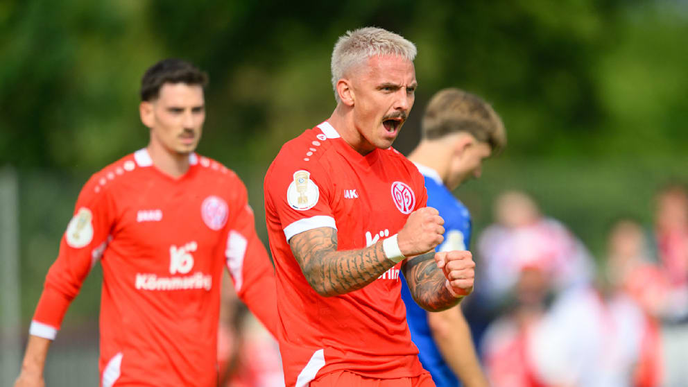 DFB Kupası birinci turunda heyecan dolu Pazar karşılaşmaları oynandı