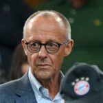 Borussia Mönchengladbach’ta Kadro Planlaması: Rouven Schröder’den Joe Scally ve Florian Neuhaus Açıklaması