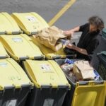 İran’da Kıyafet Yönetmeliğine Uymayan İşletmelere Yönelik Polis Operasyonları Düzenleniyor