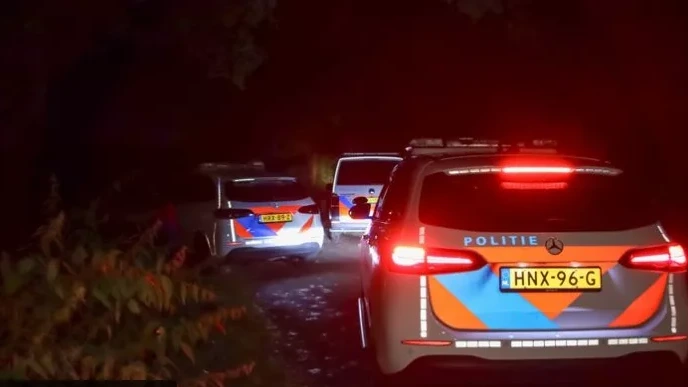 Lelystad’da Bir Evde Cansız Beden Bulundu: Polis Cinayet İhtimali Üzerinde Duruyor