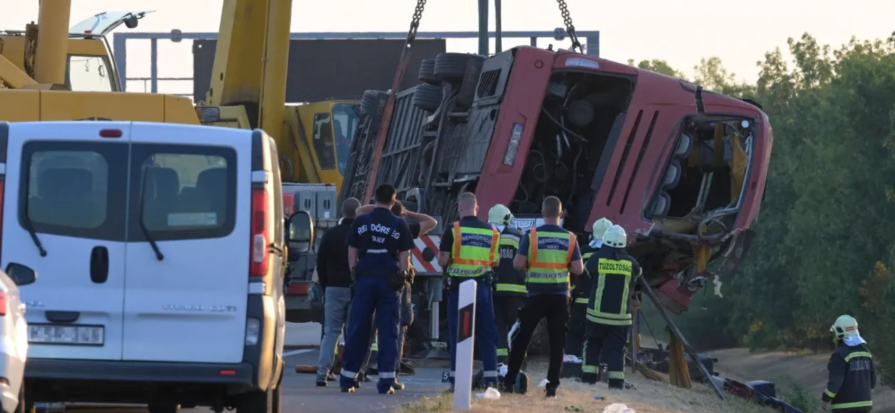 Macaristan’da Polonya Otobüsü Kaza Yaptı: 12 Ölü, Çok Sayıda Yaralı
