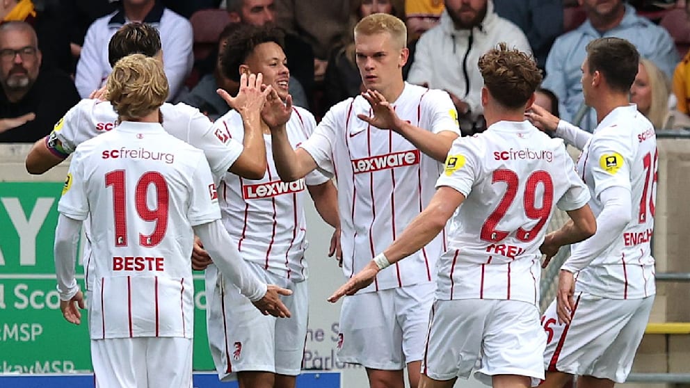 Matthias Ginter’den Jürgen Klopp’a Net Mesaj: Freiburg, Motherwell Deplasmanından Galibiyetle Döndü