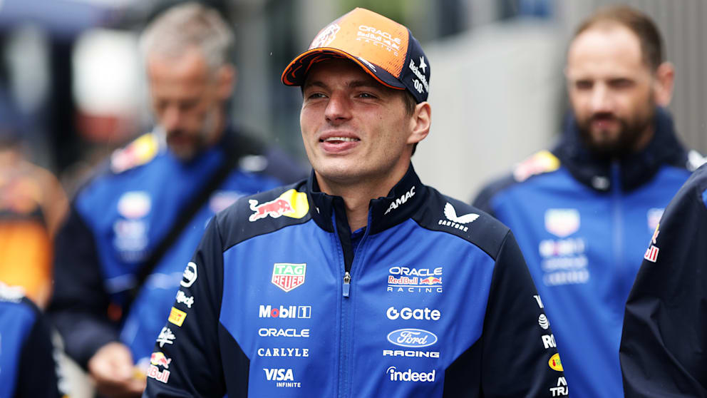 Max Verstappen Red Bull ile 2030 yılına kadar sözleşme yeniledi