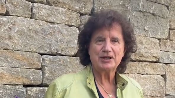 Olaf der Flipper Saç Söylentilerine ve Eleştirilere Sosyal Medyadan Yanıt Verdi