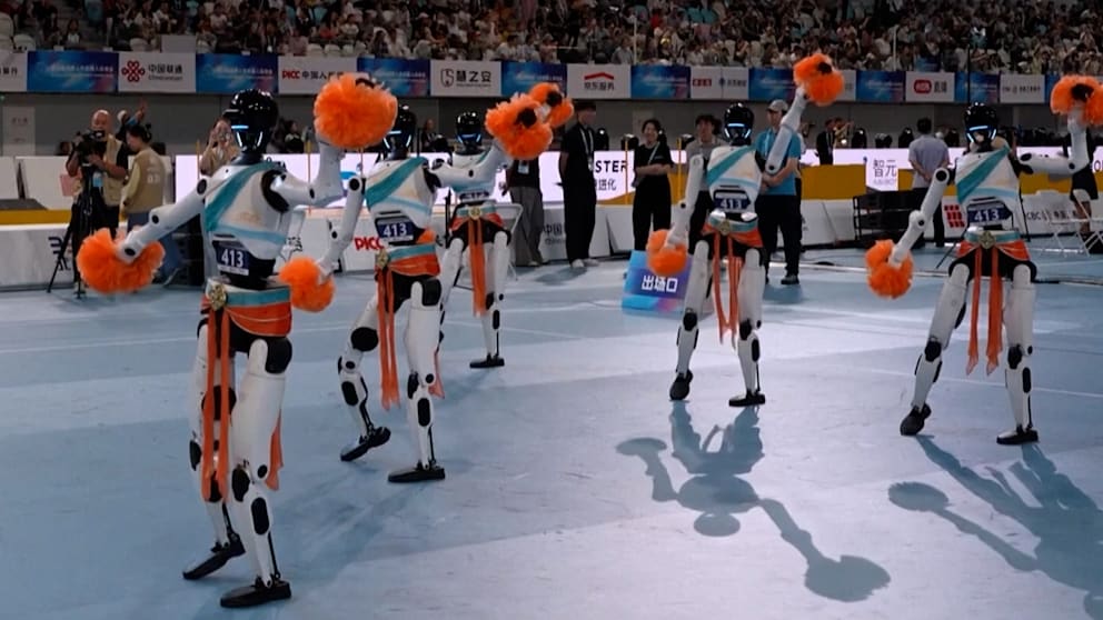 Pekin’deki Robot Dünya Oyunları’nda Yüzlerce Robot Yarışıyor