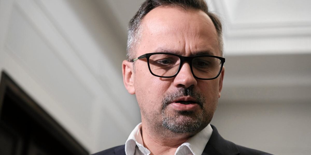PiS’in Askerlik Çağındaki Ukraynalıların Sınır Dışı Edilmesi Yönündeki Önerisine Siyasi Tepkiler