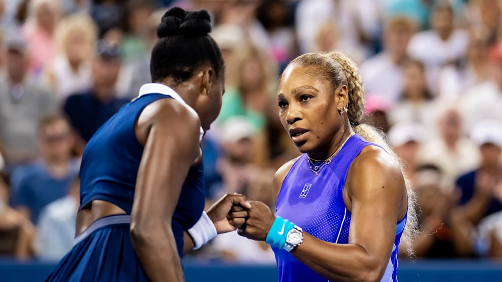 Serena ve Venus Williams Kardeşler Dört Yıl Aranın Ardından Kortlara Döndü