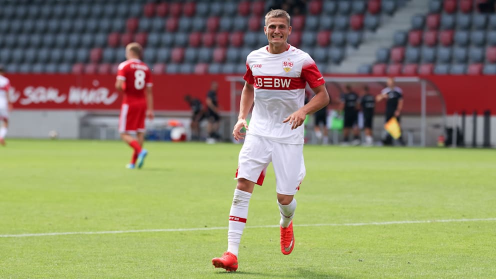 VfB Stuttgart’ın Genç Forveti Enis Redzepi Bayern Münih Maçındaki Performansıyla Dikkat Çekti