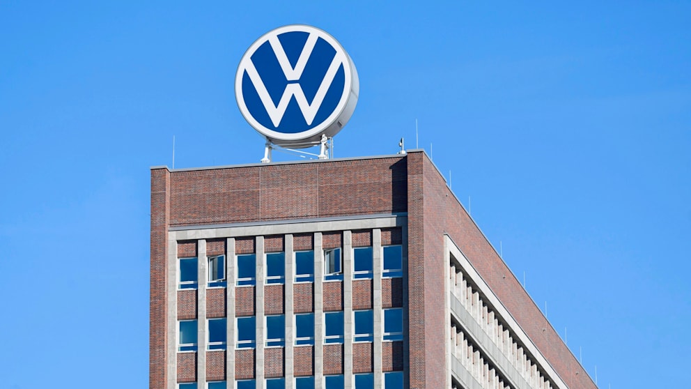 Volkswagen’de Tasarruf Planı ve İşten Çkarma Endişeleri Nedeniyle Çalışanlar Tepkili