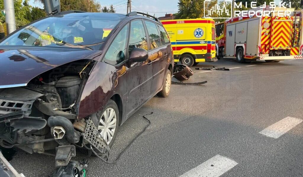Wołomin’e Bağlı Markek’te İki Araç Çarpıştı: Radzymin Yönü Bir Süre Ulaşıma Kapandı