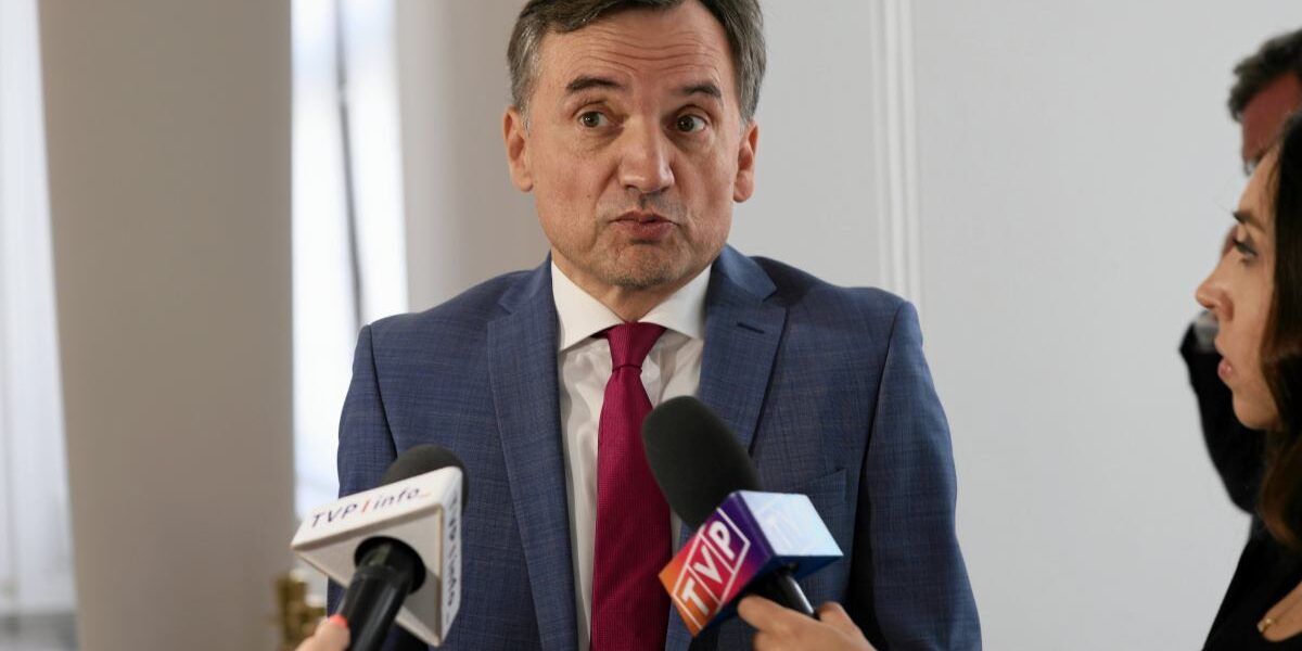 Zondacrypto Yöneticisi ile Zbigniew Ziobro Arasındaki Finansman İddiaları ve Siyasi Tartışmalar
