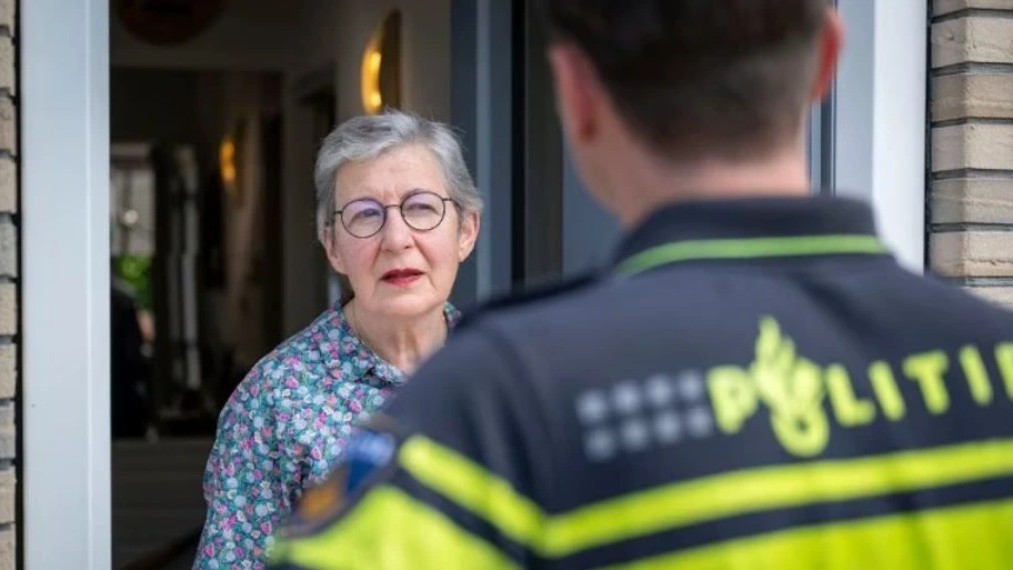 Zwolle’de Yaşlıları Dolandıran Sahte Polisler Yakalandı